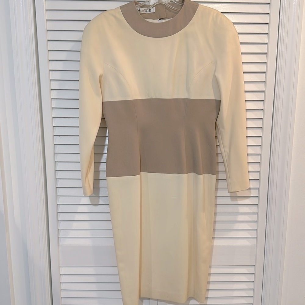 Tahari Women’s Long Sleeve Dress